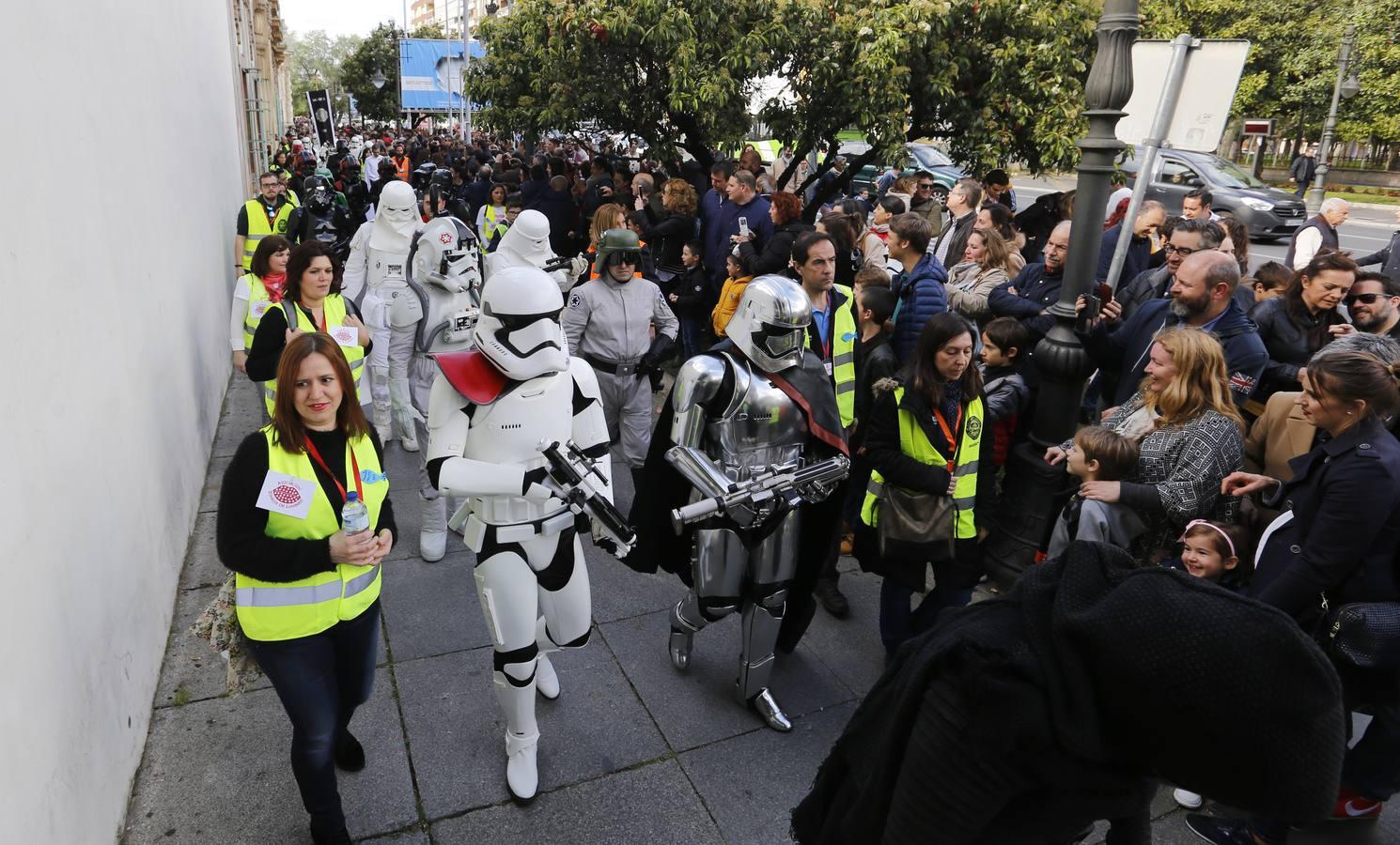 En imágenes, el desfile de la Legión 501 a beneficio de Sonrisa de Lunares