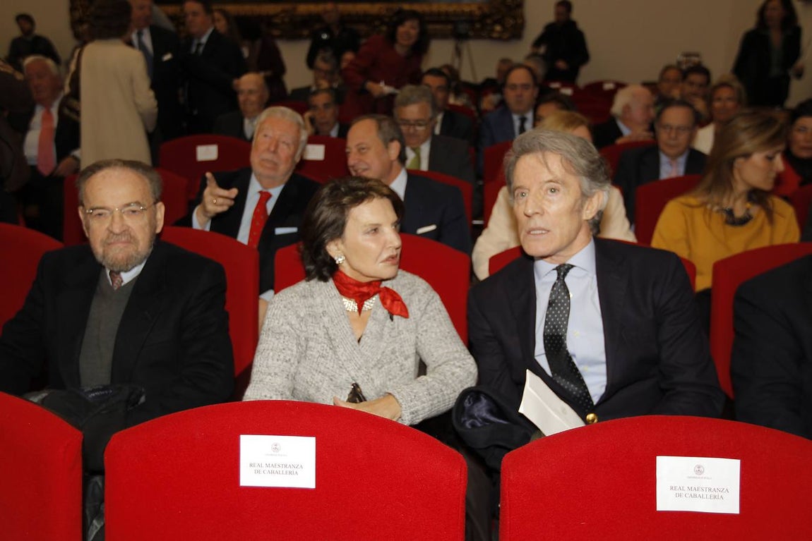 La entrega del Premio de Cultura a Curro Romero, en imágenes