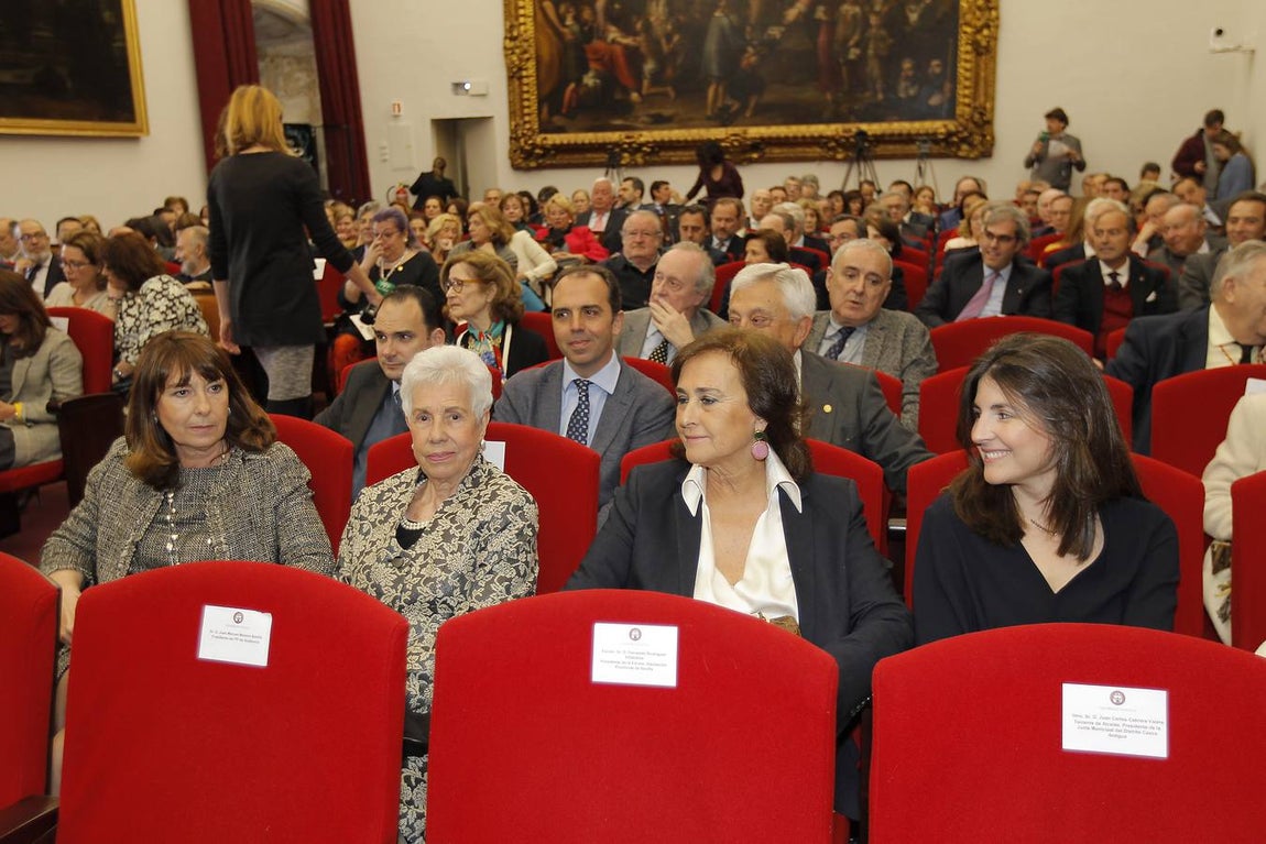 La entrega del Premio de Cultura a Curro Romero, en imágenes