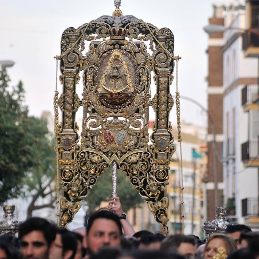 Galería del traslado del Simpecado del Rocío de Triana