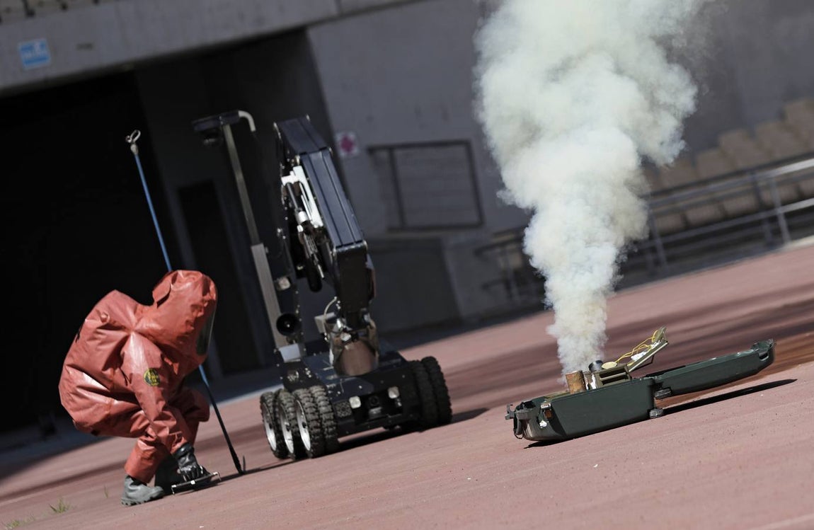 Espectacular exhibición de las unidades especiales de la Policía Nacional