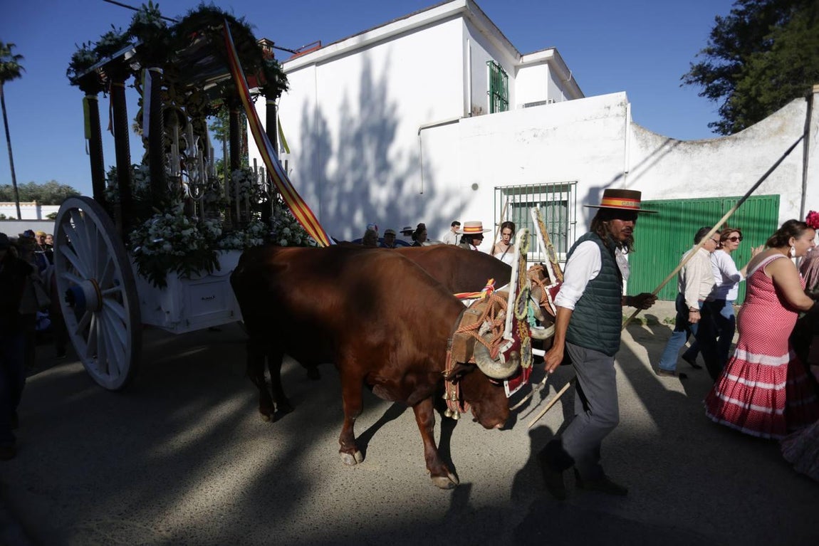 El Rocío 2018 en imágenes: Salida de la Hermandad Castrense de Sevilla