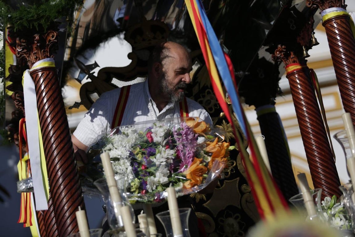 El Rocío 2018 en imágenes: Salida de la Hermandad Castrense de Sevilla