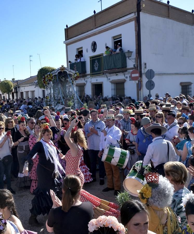 El Rocío 2018 en imágenes: salida de la Hermandad de Pilas