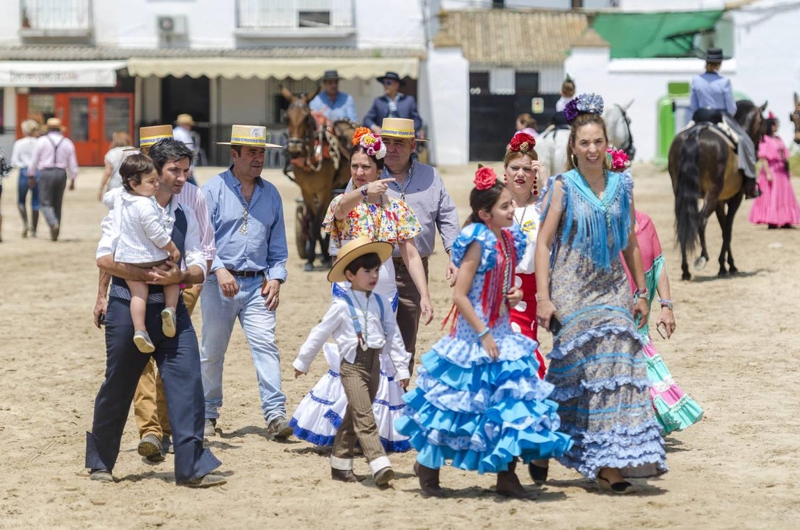 El Rocío 2018: las hermandades van llegando a la aldea