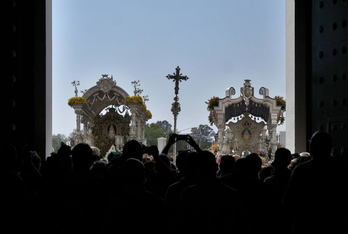 Emoción desbordada en la presentación de las hermandades del Rocío 2018