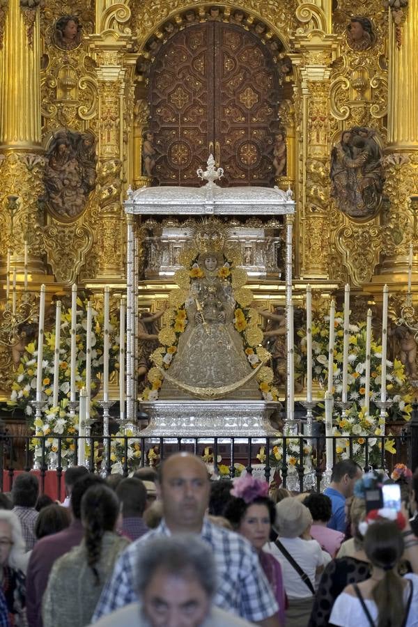 El Rocío 2018: Domingo de devoción y lluvia en la aldea