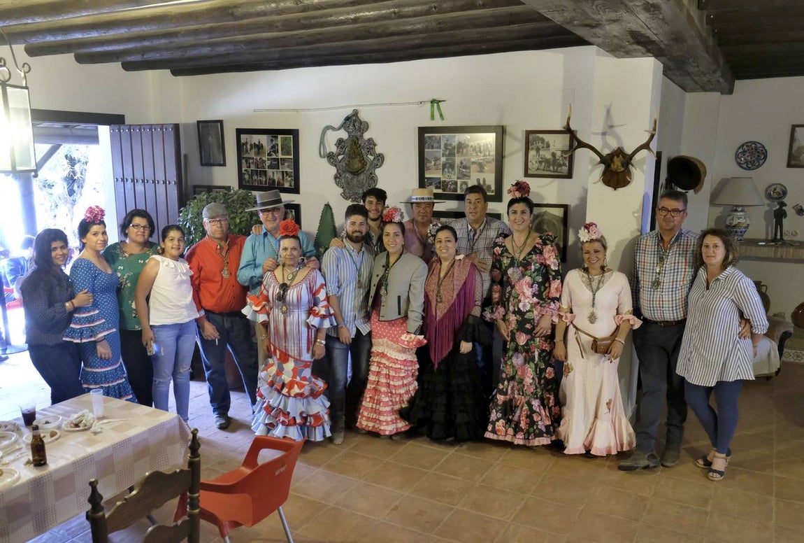 Bayunco 12, gente de Pilas