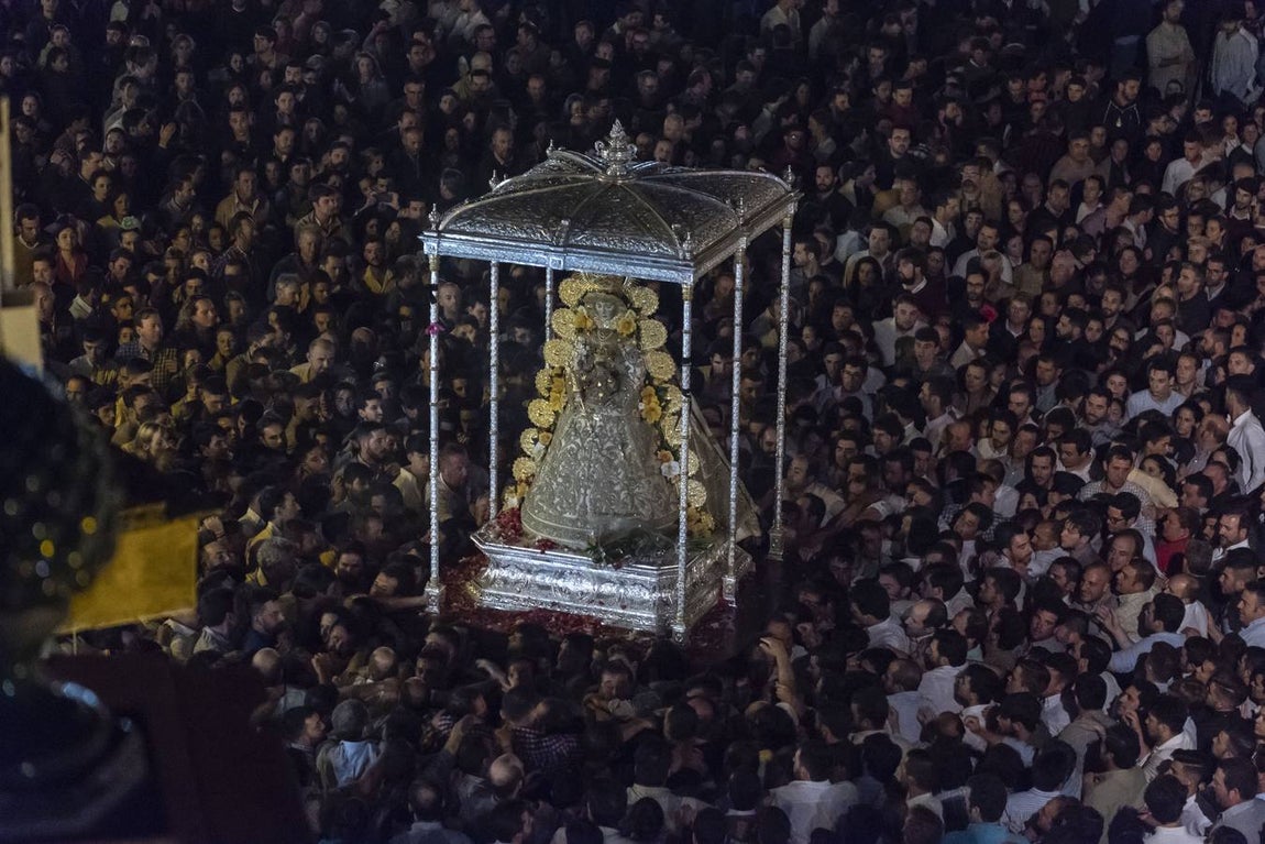 El Rocío 2018: La procesión de la Virgen, en imágenes