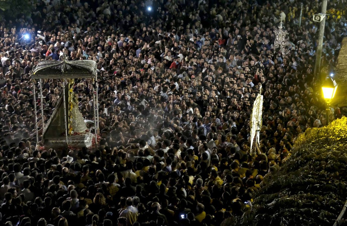 El Rocío 2018: La procesión de la Virgen, en imágenes