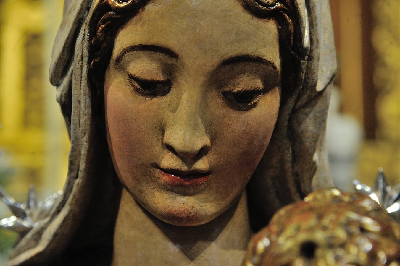 Galería de la restauración de la Virgen del Prado