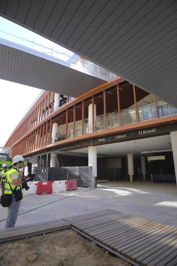 El centro comercial de Torre Sevilla inicia la cuenta atrás