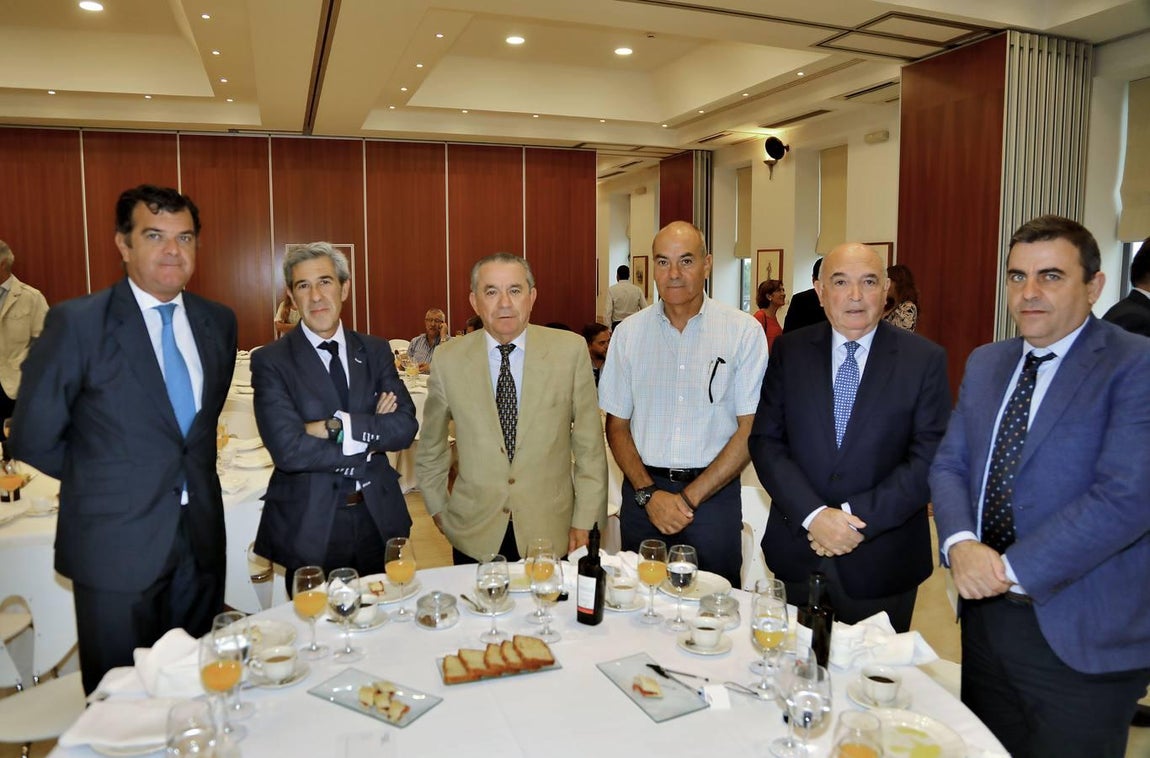 «Necesitamos empresas grandes frente a ataques con aranceles»