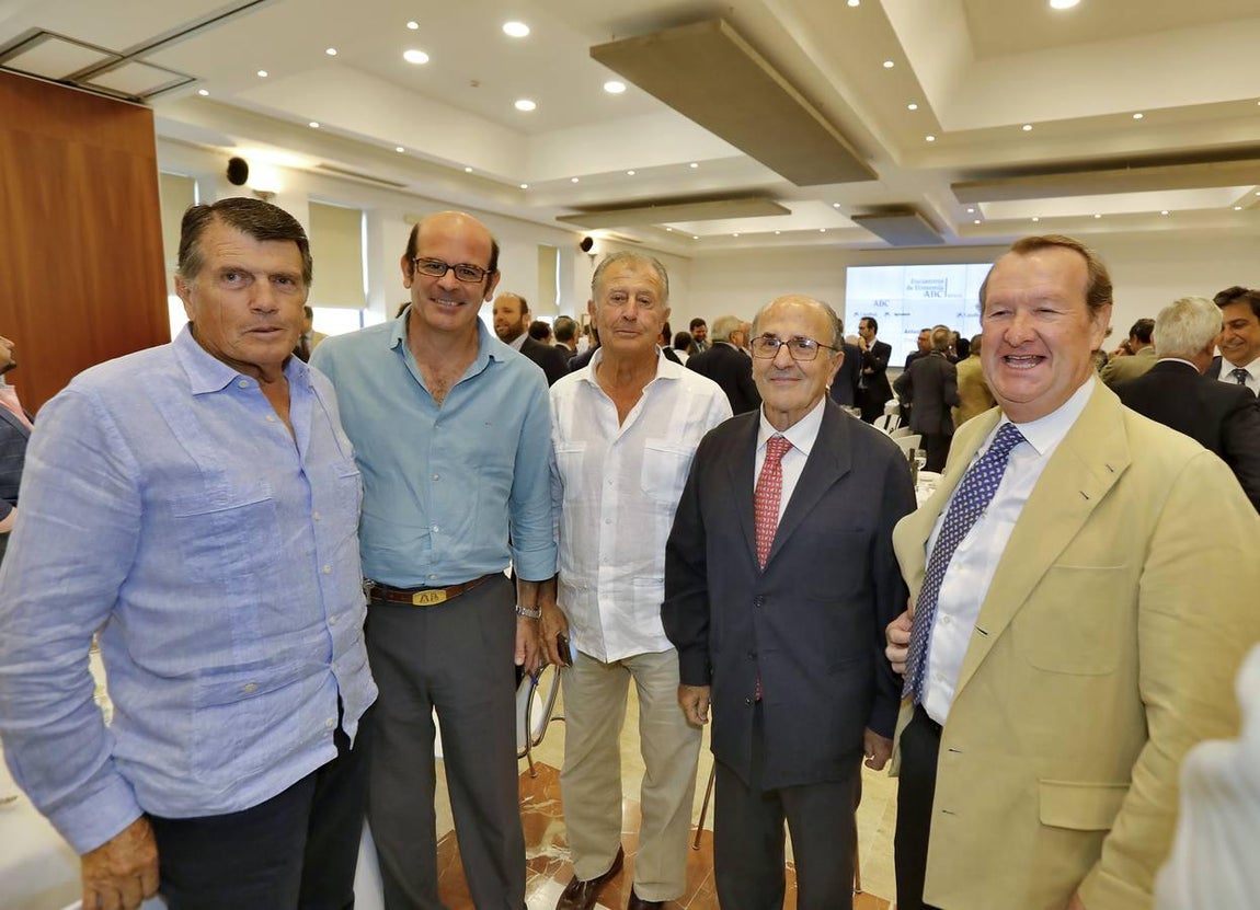 «Necesitamos empresas grandes frente a ataques con aranceles»