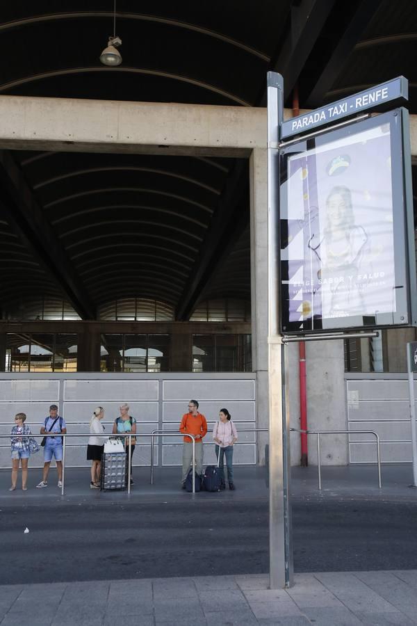La huelga de los taxis deja en Córdoba paradas vacías