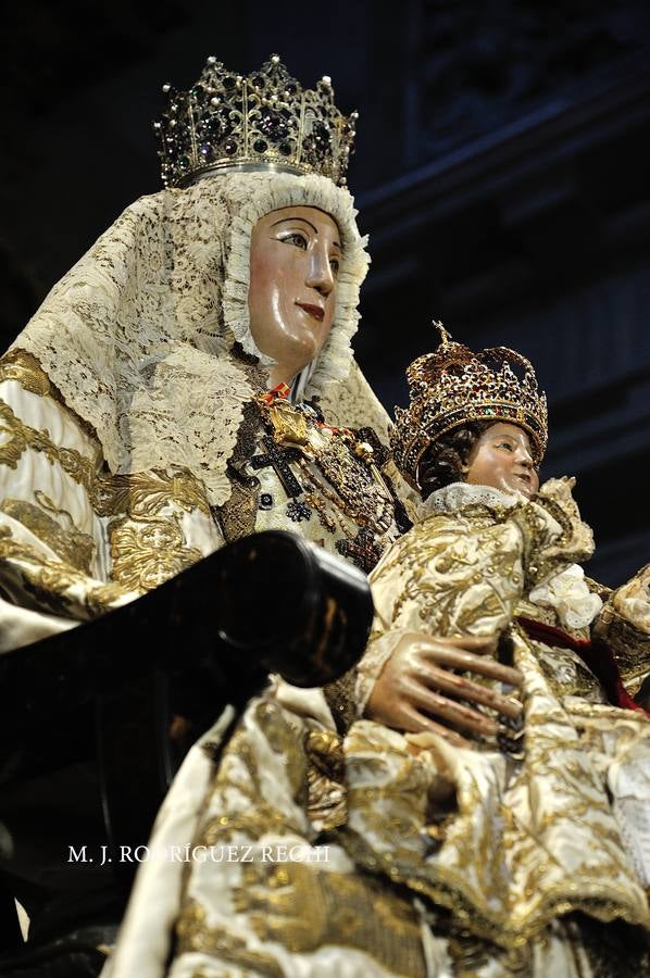 Galería del altar de octava de la Virgen de los Reyes
