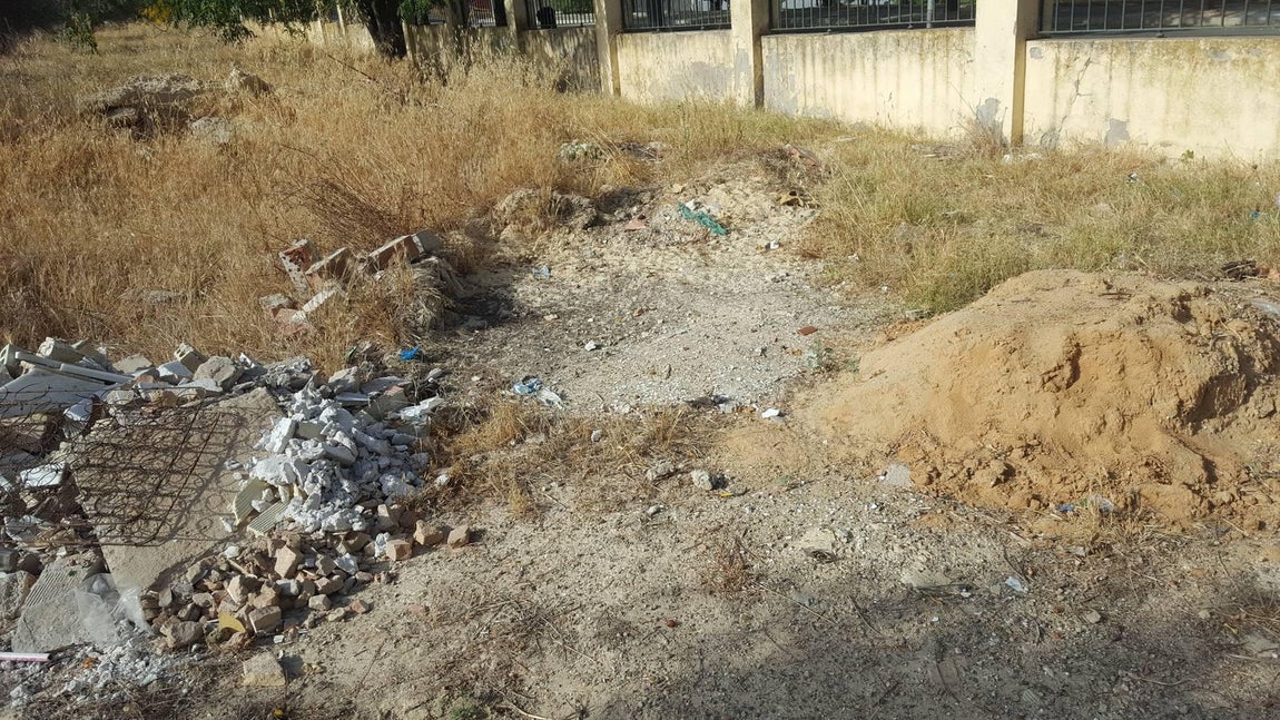 El parque de la cornisa de Gelves, abandonado por el Ayuntamiento