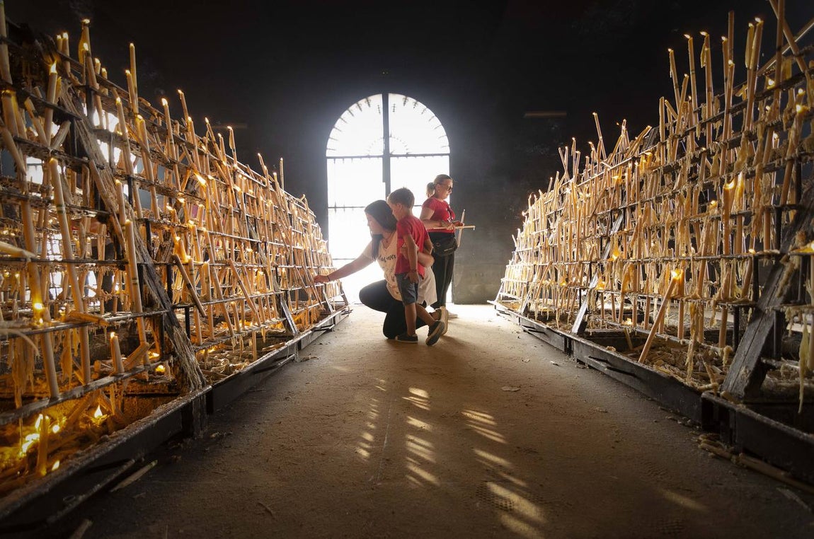 Así se vive en el Rocío el ambiente previo a la salida de &#039;La Pastora&#039;
