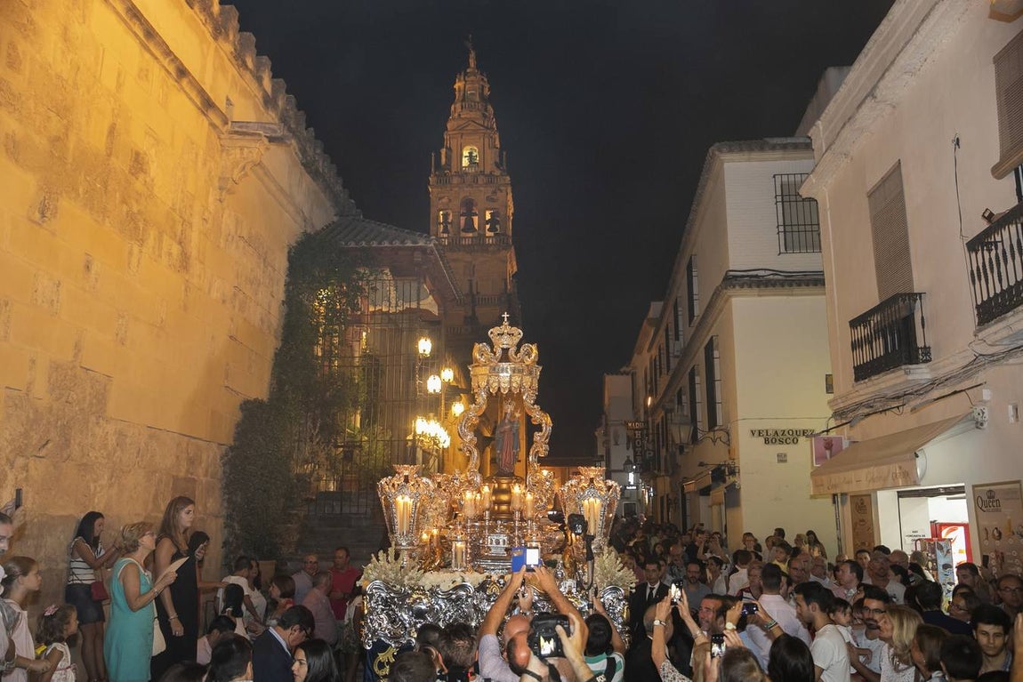 La procesión de la Virgen de la Fuensanta de Córdoba, en imágenes