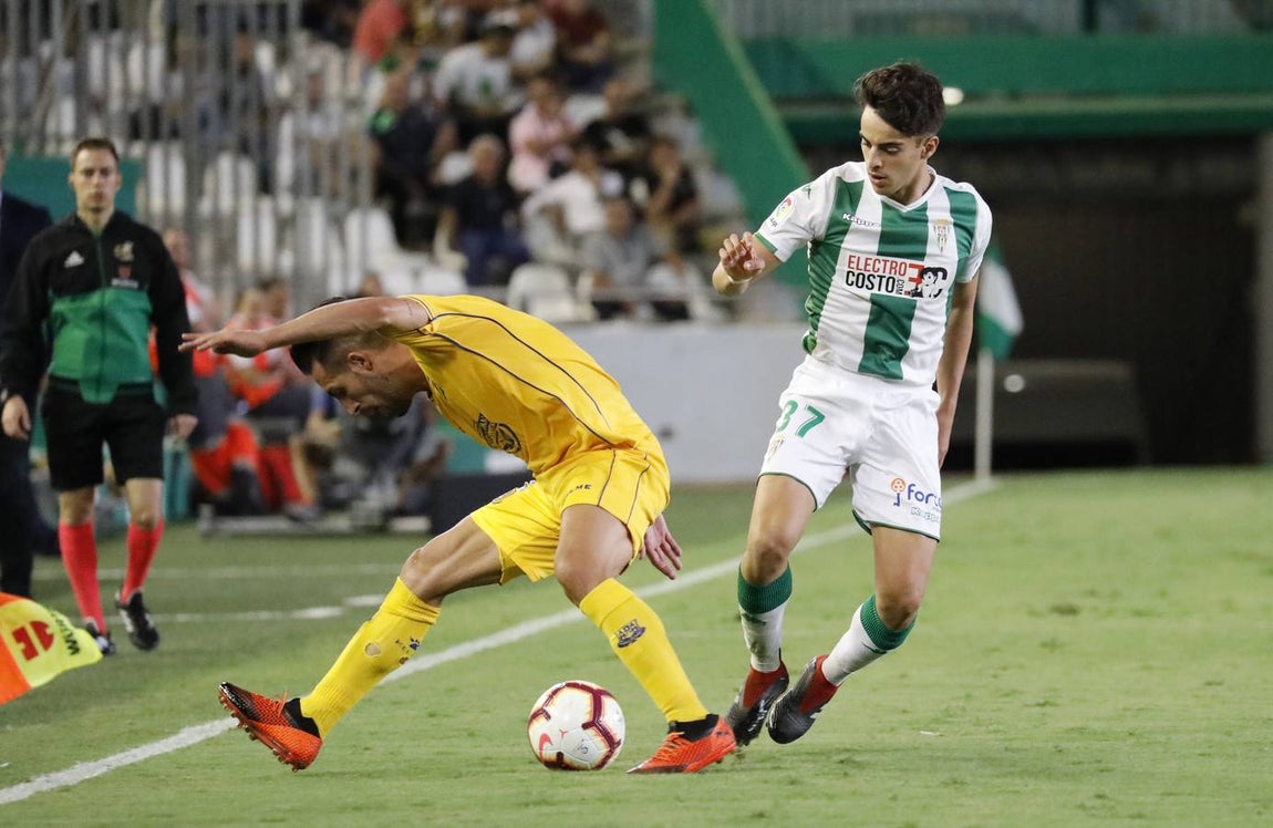 Las mejores jugadas del Córdoba-Alcorcón, en imágenes