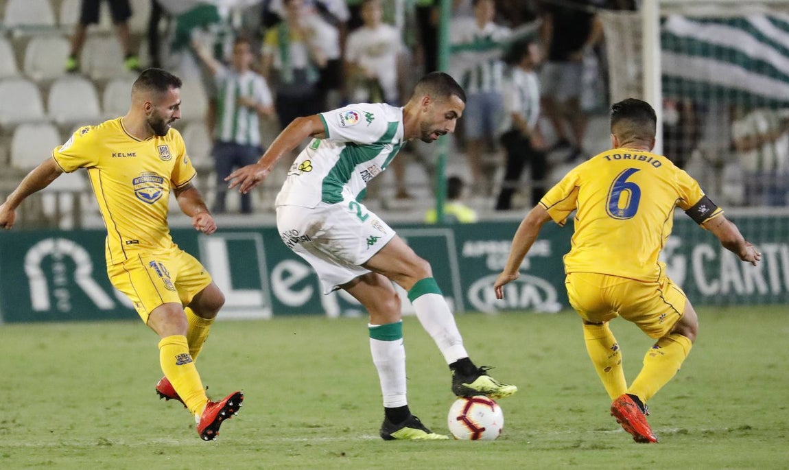 Las mejores jugadas del Córdoba-Alcorcón, en imágenes