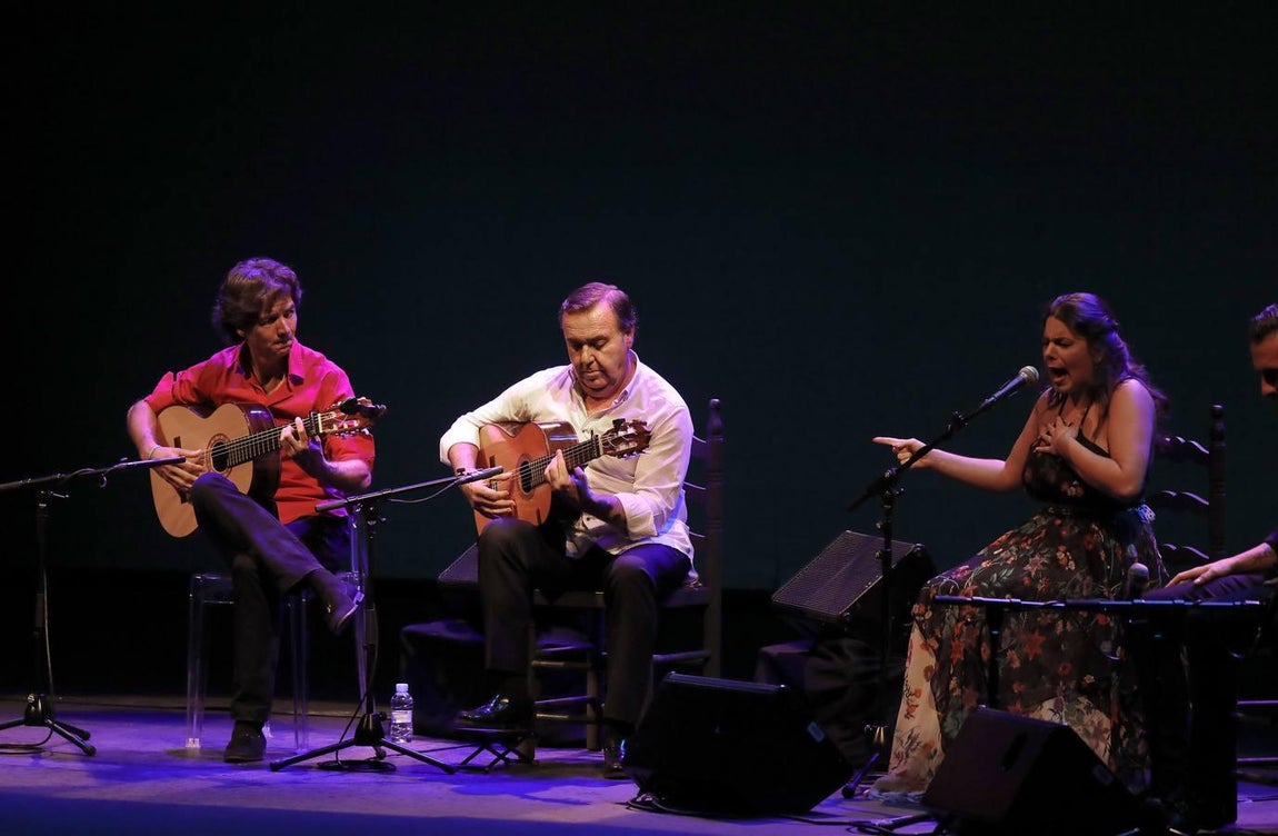 El Niño de Pura y Manolo Franco triunfan en la Bienal de Flamenco de Sevilla