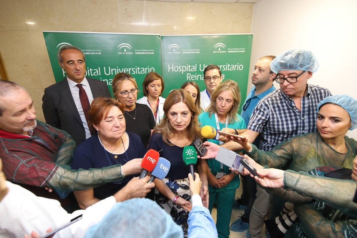 El nuevo robot Da Vinci para intervenciones quirúrgicas, en imágenes