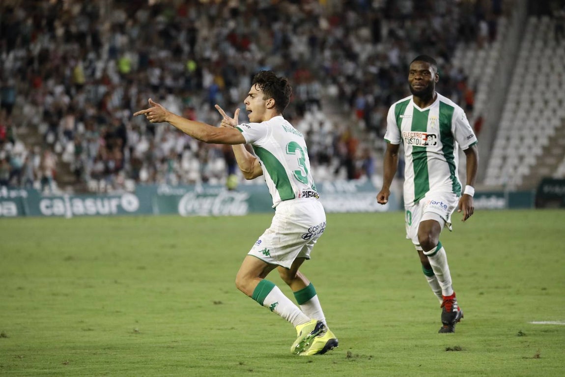 Las mejores jugadas del Córdoba-Tenerife, en imágenes