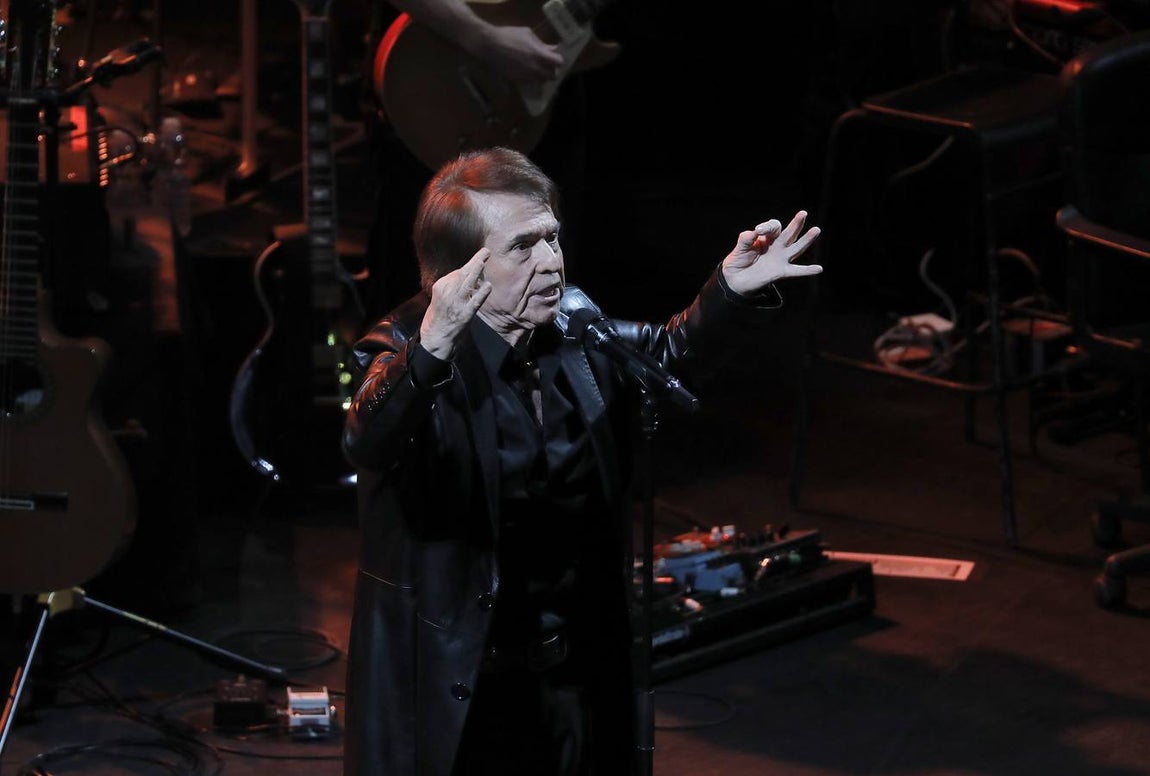 Las mejores imágenes del concierto de Raphael