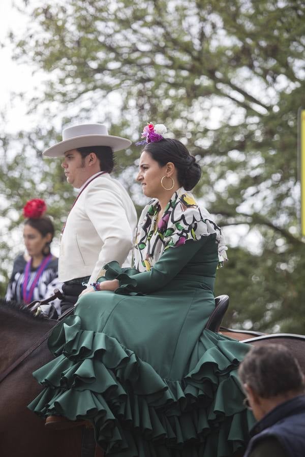 Multitudinaria celebración en Dos Hermanas de la Virgen de Valme