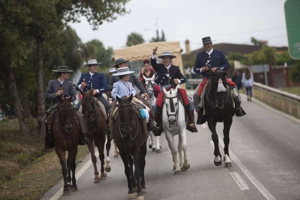 Multitudinaria celebración en Dos Hermanas de la Virgen de Valme