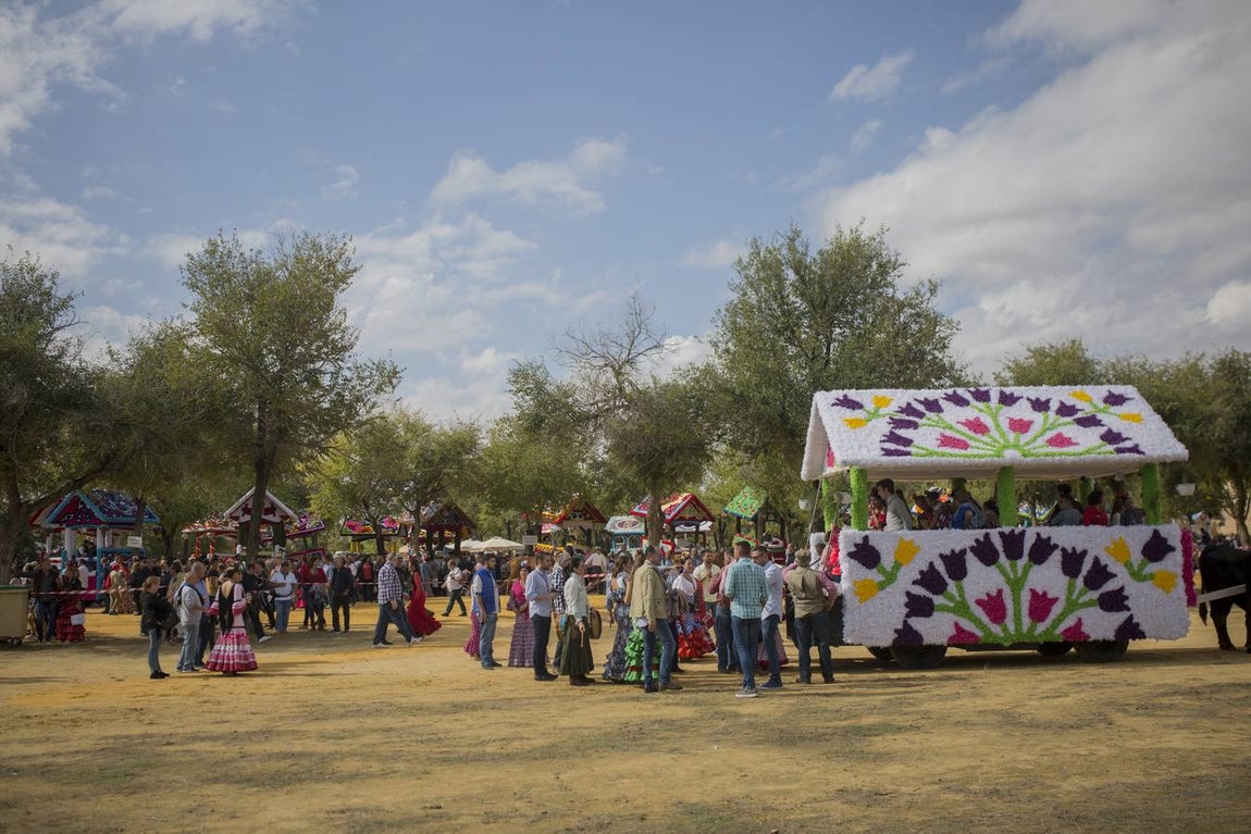 Multitudinaria celebración en Dos Hermanas de la Virgen de Valme