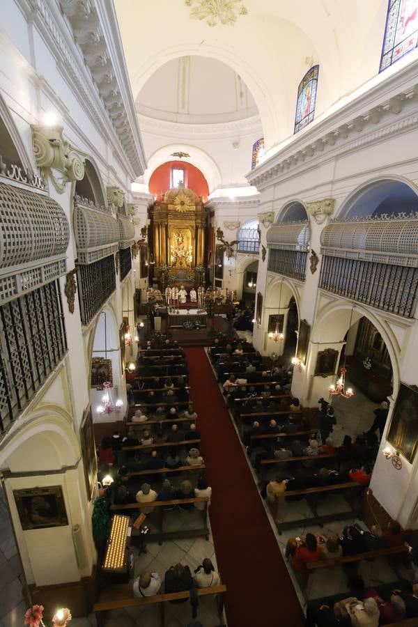 La misa del obispo de Córdoba ante San Rafael, en imágenes