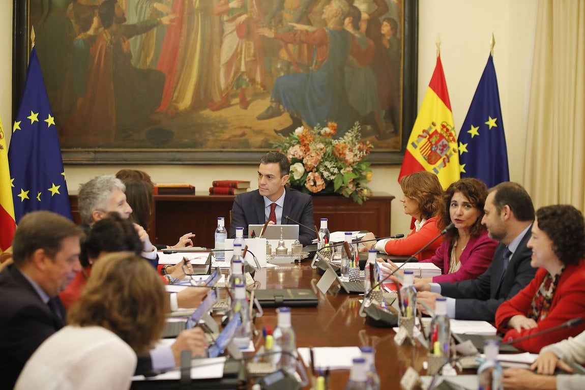 En imágenes, la reunión del Consejo de Ministros en Sevilla
