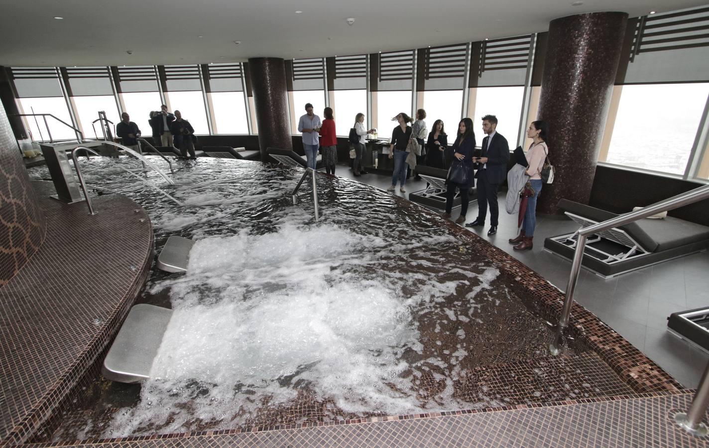 El hotel Torre Sevilla abre las últimas cinco plantas