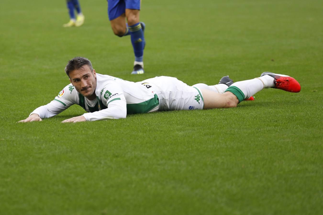 La derrota del Córdoba CF ante el Cádiz (1-3), en imágenes