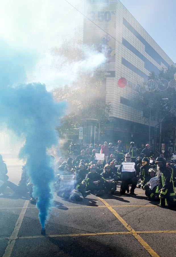 La protesta de los bomberos del Consorcio de Córdoba, en imágenes