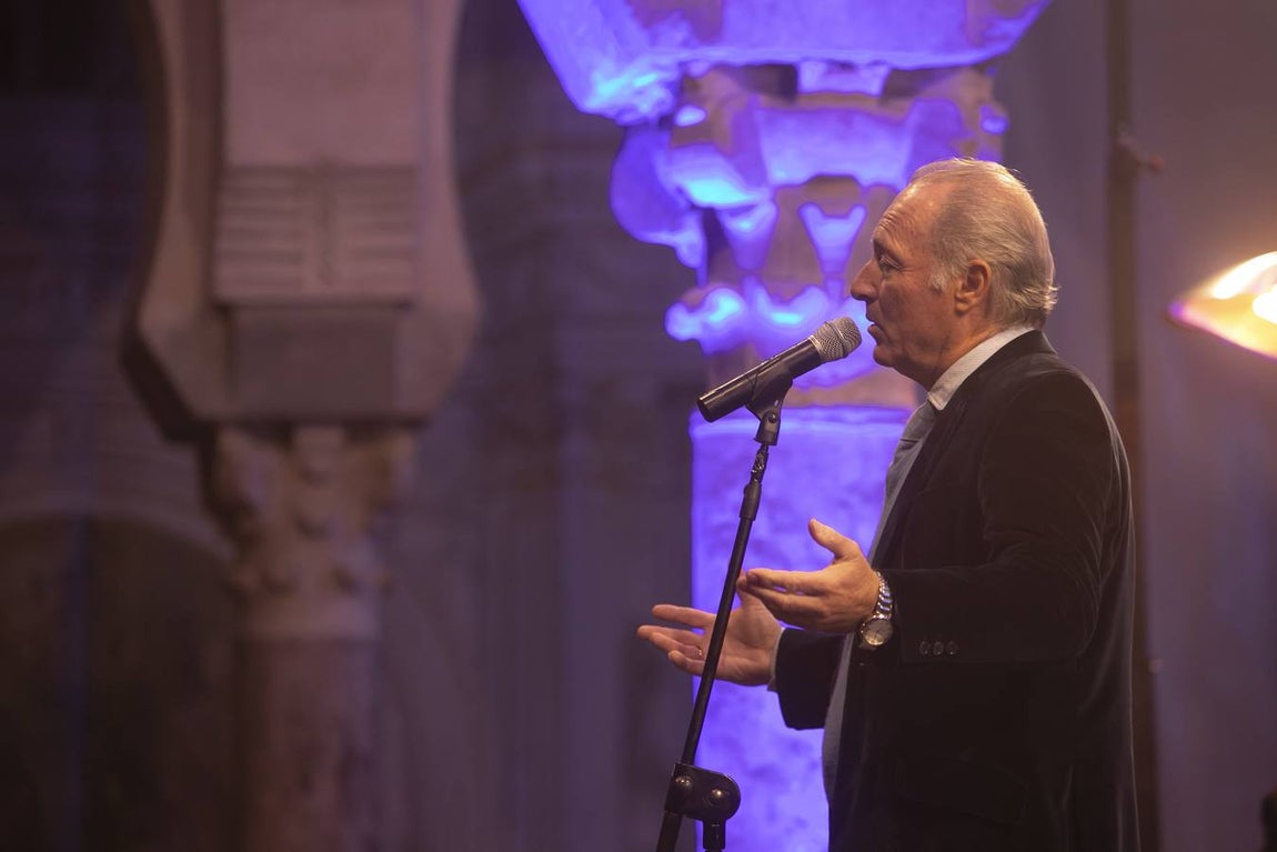 El concierto navideño de José Manuel Soto en la Mezquita-Catedral de Córdoba, en imágenes