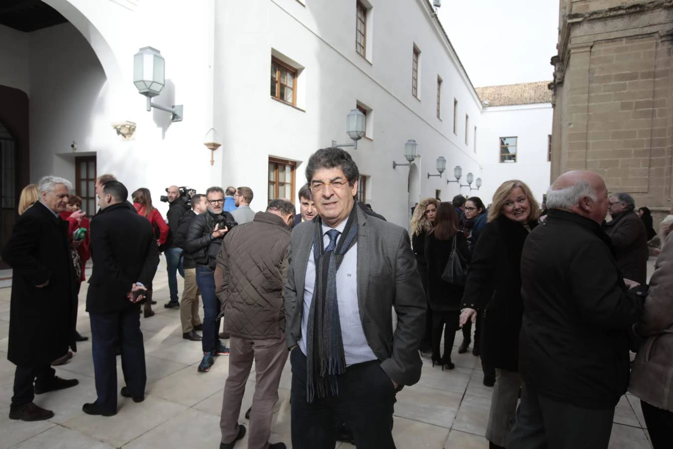 En imágenes, los rostros de la investidura de Juanma Moreno como presidente de la Junta