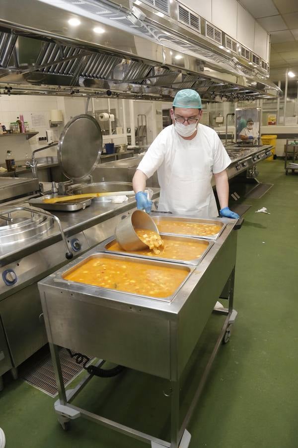 El nuevo tren de lavado de la cocina del Reina Sofía, en imágenes