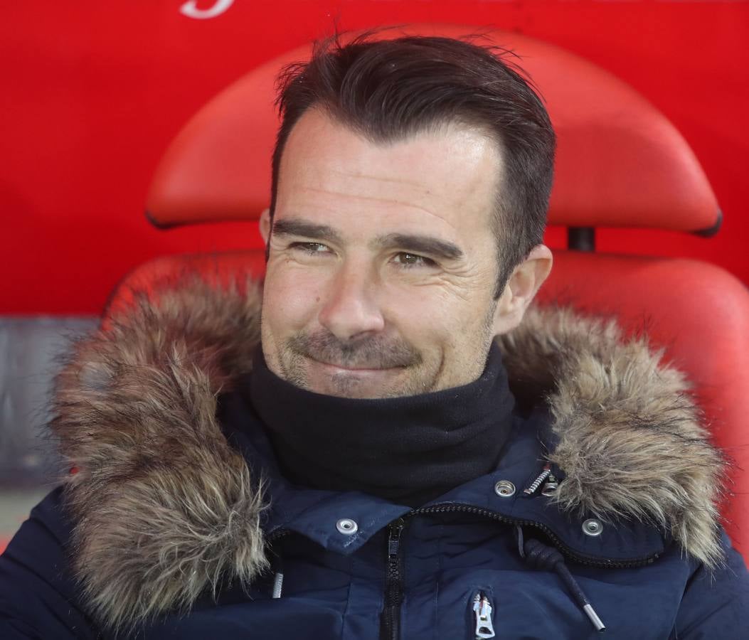 Las mejores imágenes del Numancia-Córdoba en plena nevada