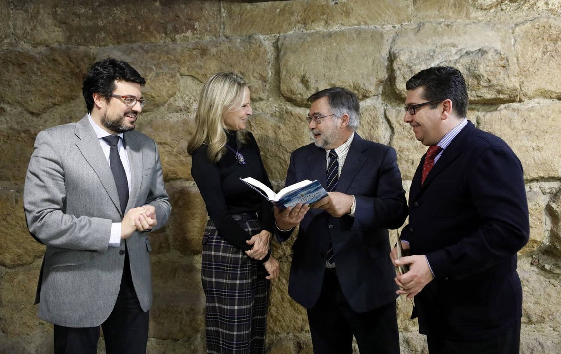 El Foro Cultural de ABC Córdoba con Isabel San Sebastián, en imágenes