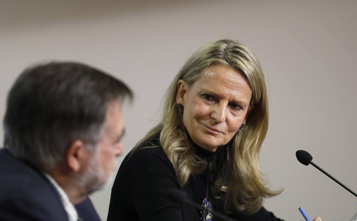 El Foro Cultural de ABC Córdoba con Isabel San Sebastián, en imágenes