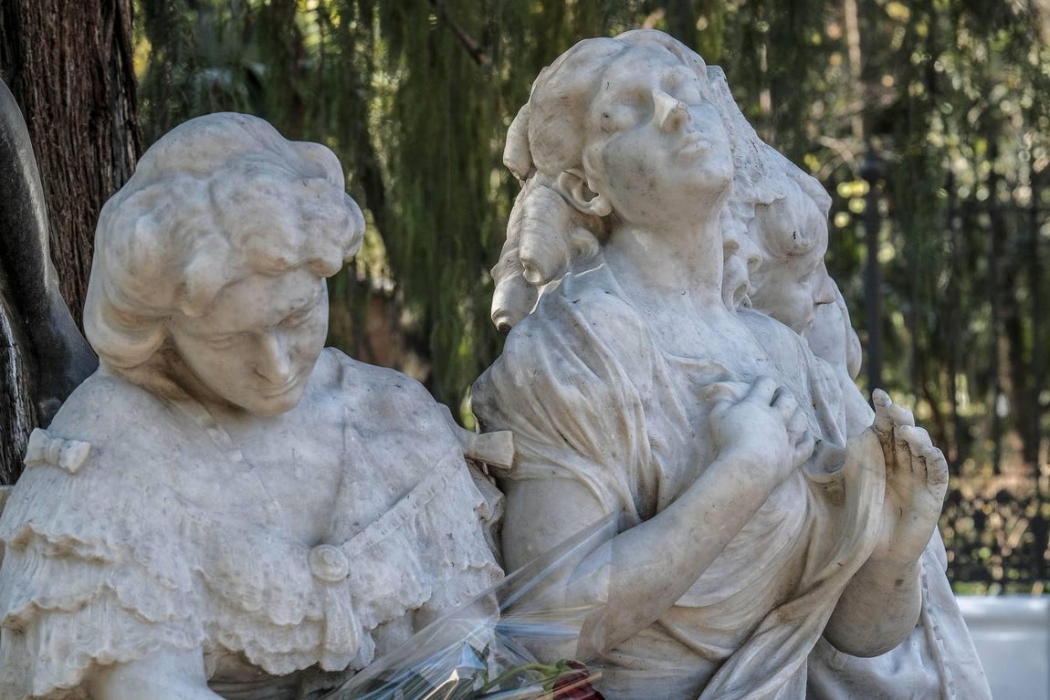 Detalle de la Glorieta de Becquer en el Parque María Luisa