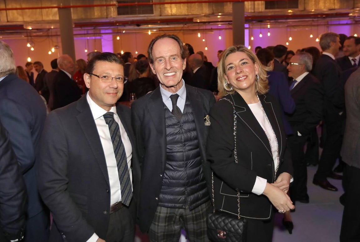 Domingo Euclides Rodríguez, Carlos Telmo y Lourdes Sivianes Ferrera de Castro