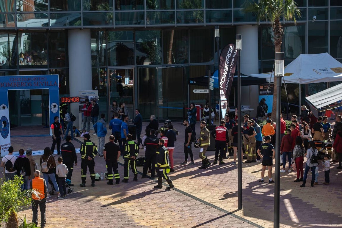 Cronoescalada a la Torre Sevilla, en imágenes