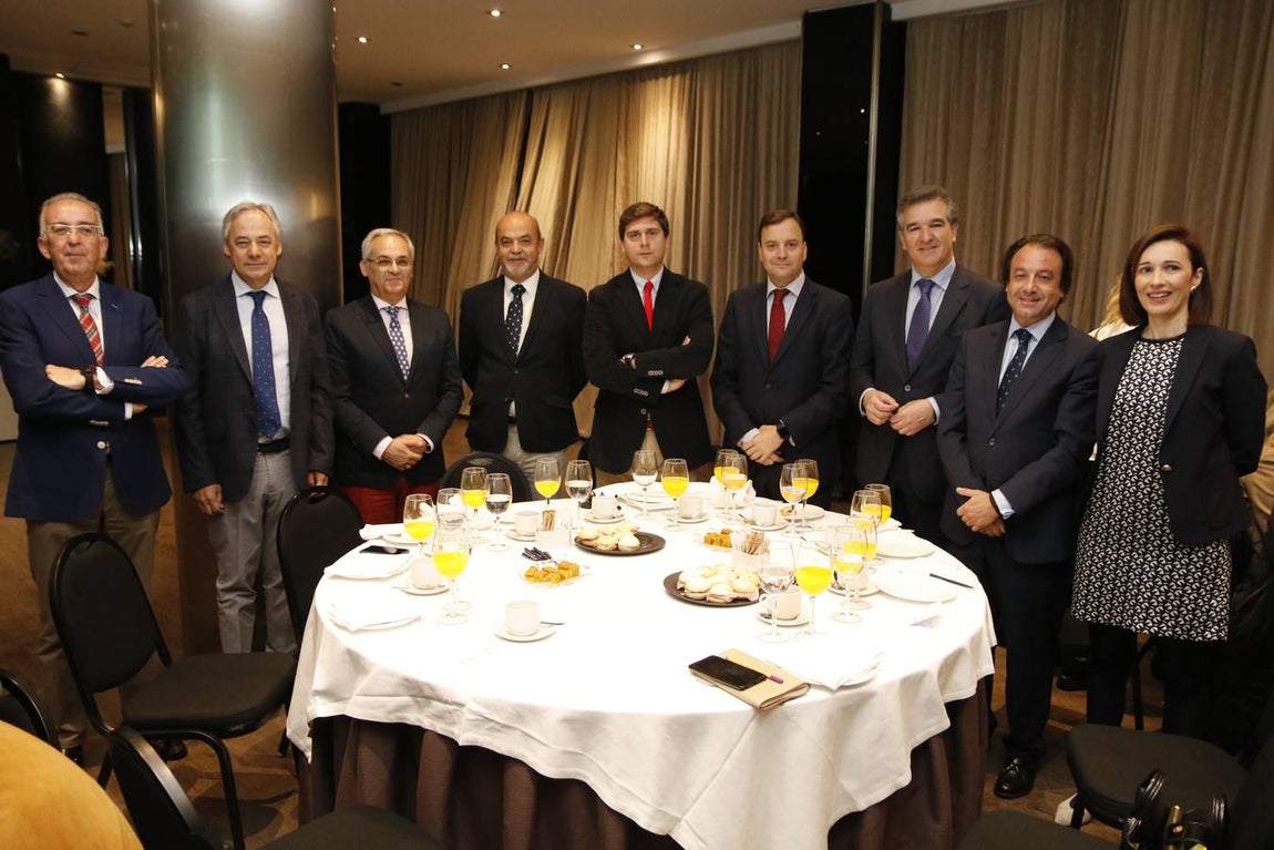 La charla del presidente de Abbott Laboratories España en Córdoba, en imágenes