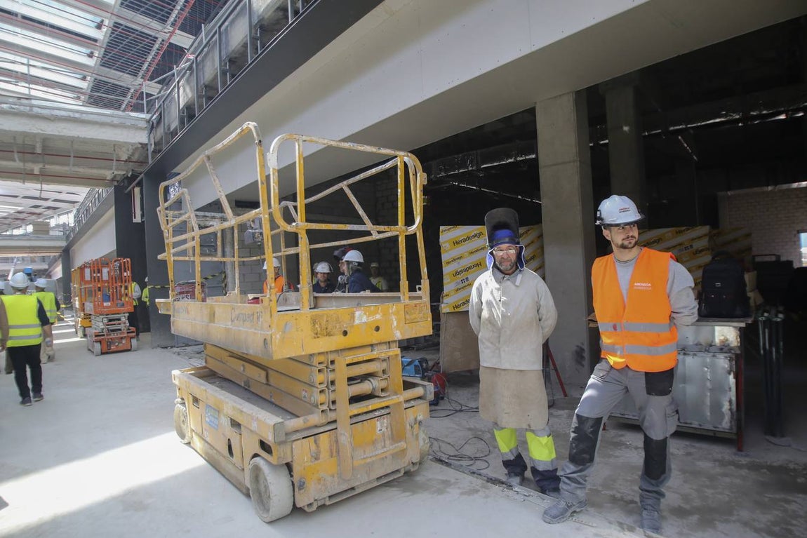 En imágenes, estado actual de las obras del centro comercial Lagoh de Palma Altas