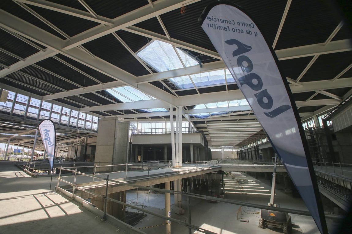 En imágenes, estado actual de las obras del centro comercial Lagoh de Palma Altas