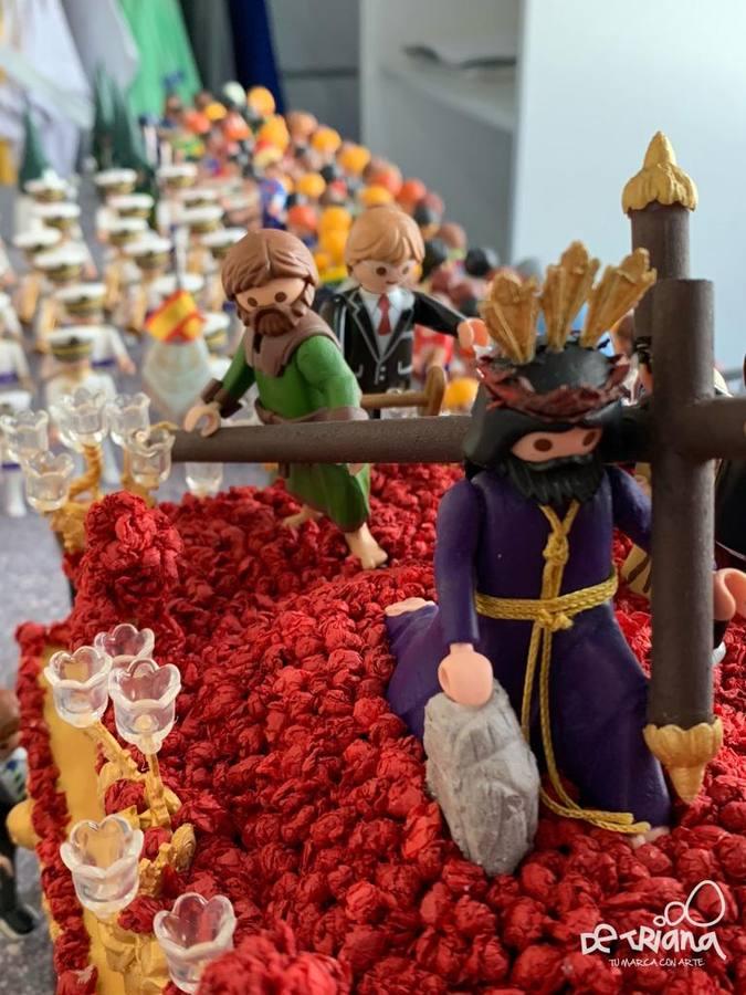 Los «playmobil» adelantan la Madrugada en Triana